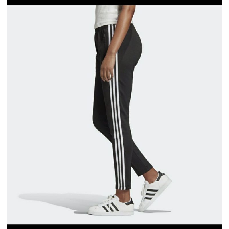adidas ORIGINALแท้ กางเกงแทรค Primeblue SST ผู้หญิง สีดำ GD2361ADIDAS ORIGINALS