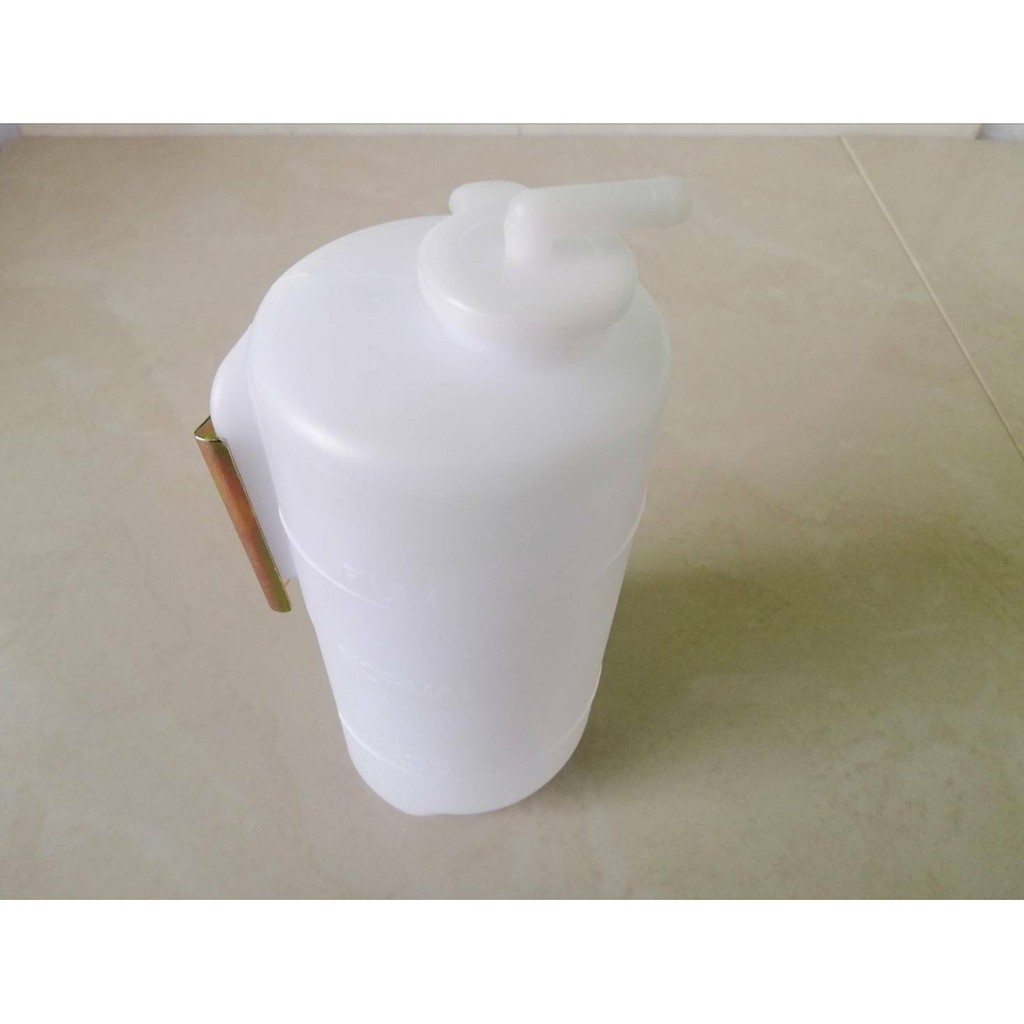 กระป๋องพักน้ำ   ISUZU  KBZ 2200,2500  ราคาลูกละ160บาท