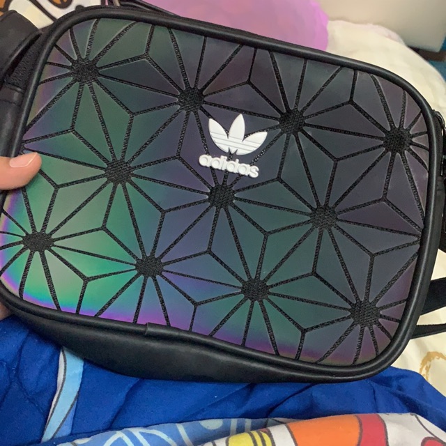 Adidas Originals 3D Mini Airliner Style Shoulder Bagกระเป๋าสะพายข้างแนว sport