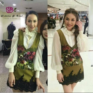 Set 2 ชิ้น เสื้อชีฟองสีขาวแต่งระบายจับมาคู่กับเอี๊ยมงานพิมลา