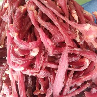 เนื้อแดดเดียวแห้งดี ไม่เฉะ ไม่เหนียว. ไม่มีเอ็น รสชาติอร่อยขนาด500กรัม