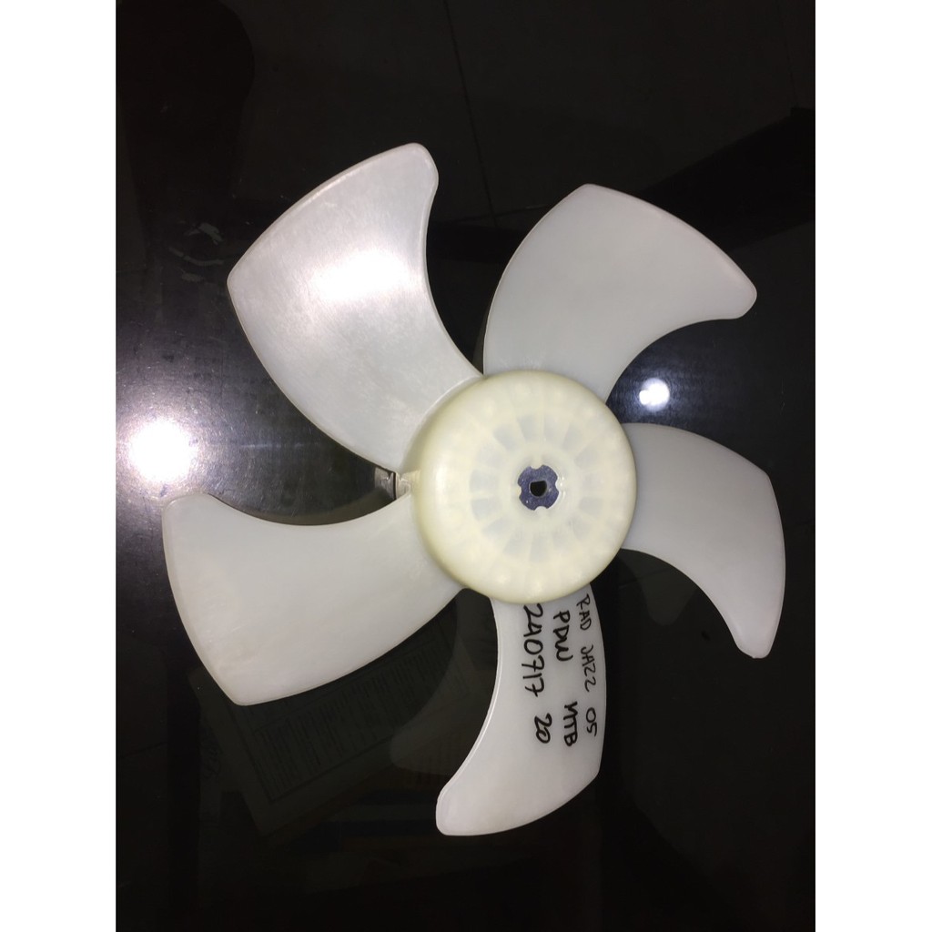 พัดลมหม้อน้ํา jazz gd3 city gd8 crv gen 1 98-01