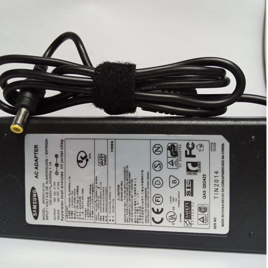 Samsung R453 R410 NP700Z7C-S01UB NP700Z7C-S01US19V 19v 4.74A อะแดปเตอร์ชาร์จโน้ตบุ๊ก