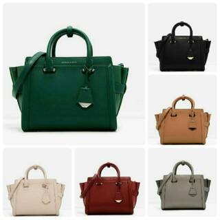 กระเป๋าทํางาน Boxy Trapeze สําหรับผู้หญิง