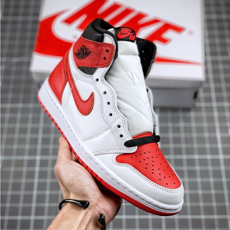 Nike Air Jordan 1 High cut Basketball Shoes Casual Sneaker For Men Women Red White Shopee Thailand