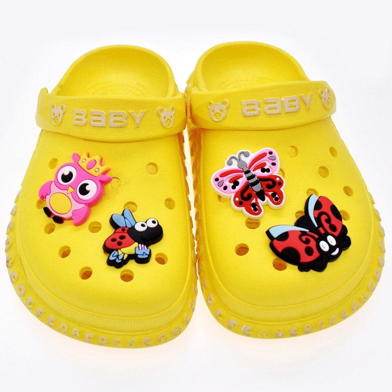 สําหรับ Crocs Jibbitz Pins การ์ตูนที่มีสีสันแมลงผีเสื้อ DIY รองเท้าปุ่ม Charm