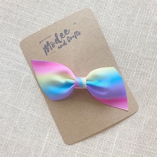 &lt;พร้อมส่ง&gt; โบว์กิ๊บติดผม ริบบิ้นผ้ากรอสเกรน สีรุ้งน่ารัก โบว์ขนาด 3.5 นิ้ว