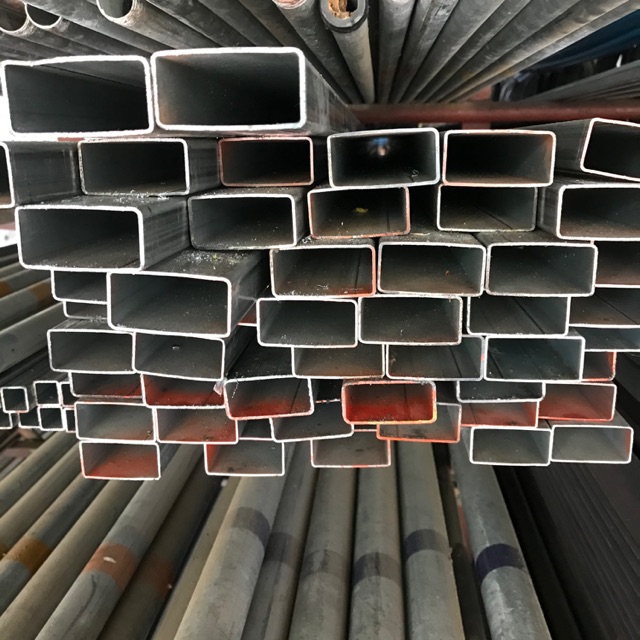 เหล็กกล่อง2”x1”x1.2มิล เคลือบกัลวาไนท์ ยาว6เมตร ต้องตัดไม่เกิน1ม ก่อนส่ง หรือตามขนาดที่ต้องการ