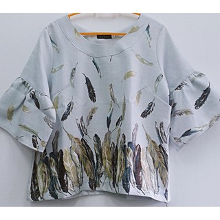 เสื้อคอปาดผ้าญี่ปุ่นแขนระบาย