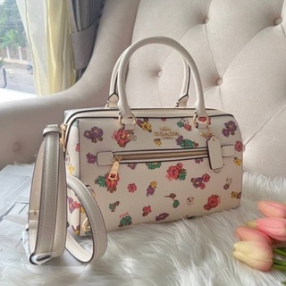 พร้อมส่ง แท้ 🇺🇸💯% New Coach Rowan Satchel With Spaced Floral Field Print  CA229 หมอนรุ่นใหม่