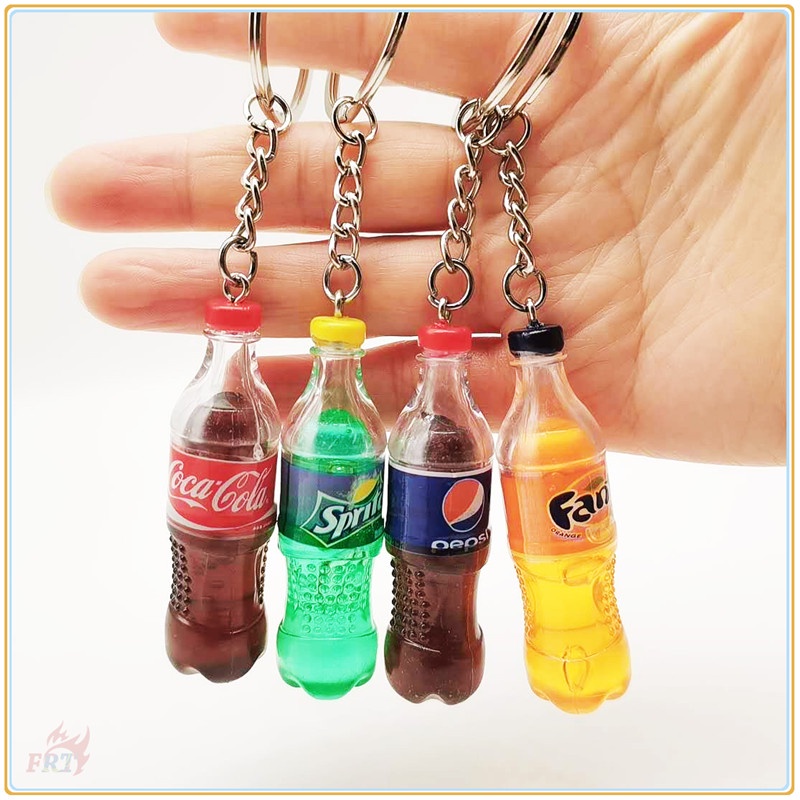 ✪ พวงกุญแจ รูปขวดเครื่องดื่ม Coca Cola Pepsi Fanta Sprite ✪ พวงกุญแจ จี้ห้อยกระเป๋า ของขวัญ 1 ชิ้น