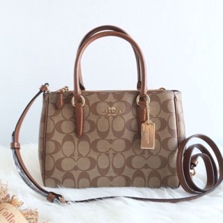 Coach Mini Surrey Carryall สวยหรูมาก