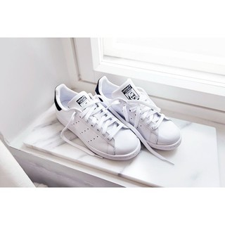 รองเท้าผ้าใบ Adidas Stan Smith Mens Shoes Running White/New Navy แท้ 100%