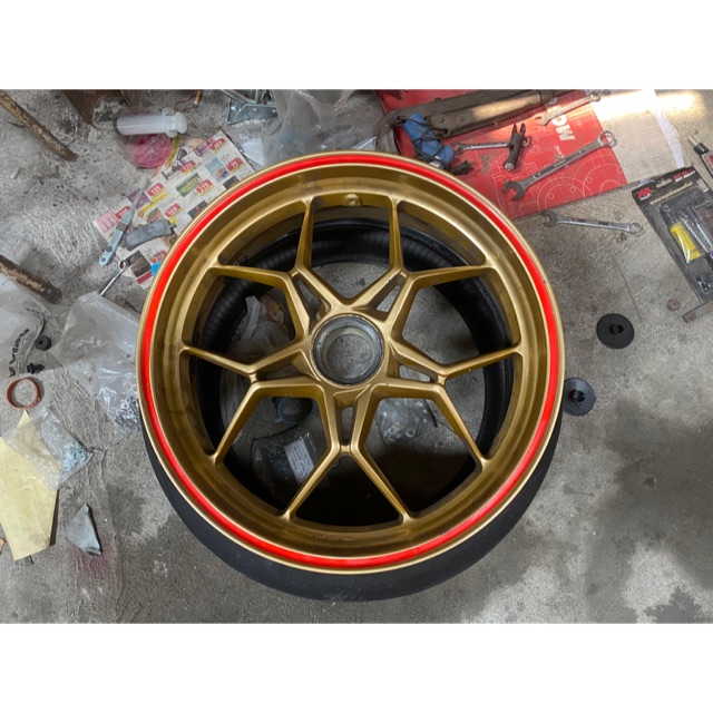 ล้อหลัง mv agusta f3