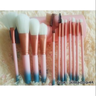 เซ็ตแปรงแต่งหน้า 12 ชิ้น สีชมพู พร้อมกระบอกใส่แปรง