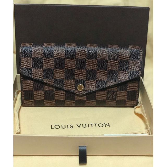 Used LV Sarah Damier wallet 16cards Year2016