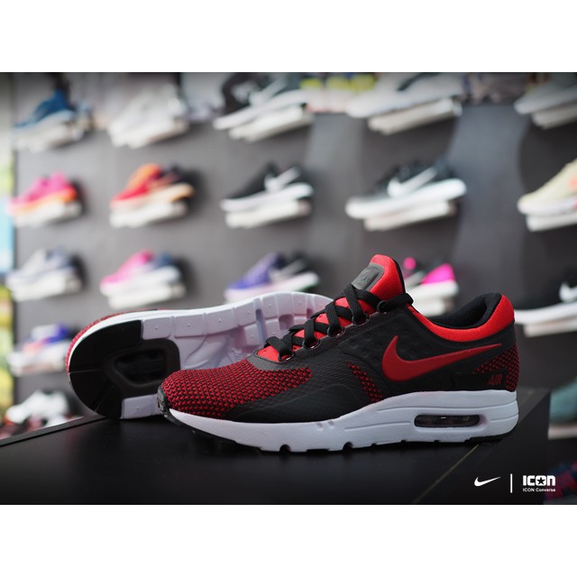 NIKE AIR MAX ZERO ESSENTIAL RUNNERS  RED