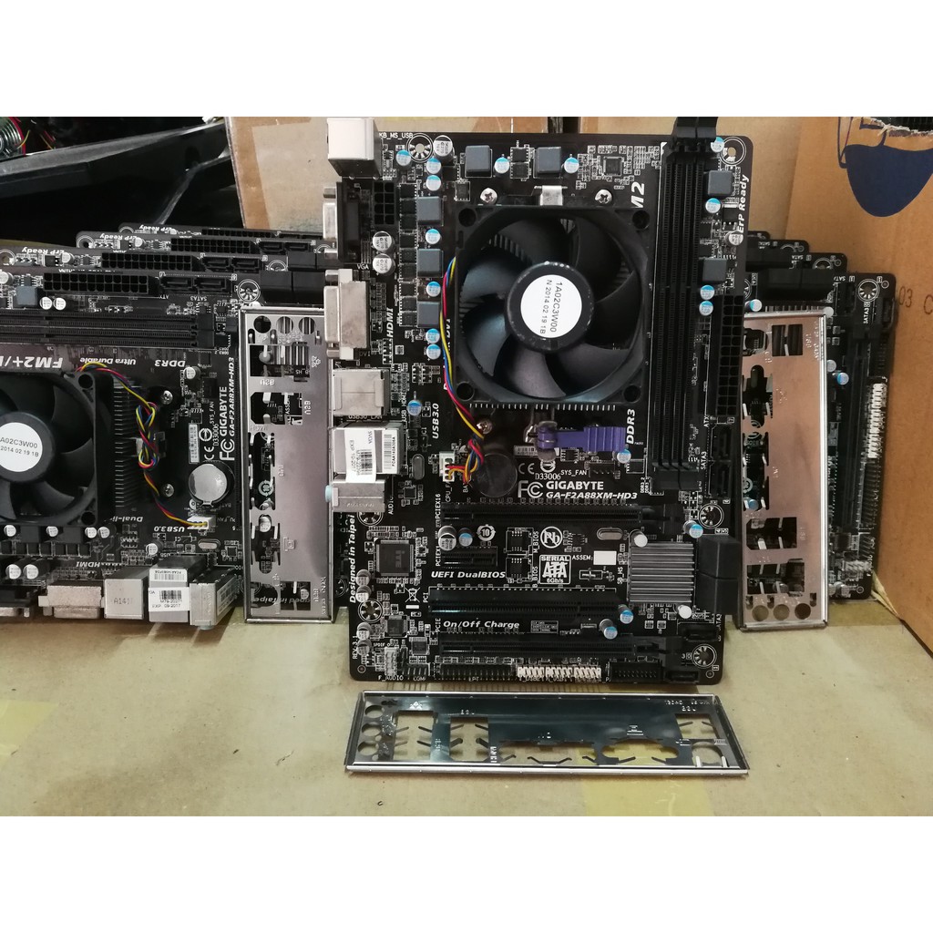 [ลด 200.- โค้ด TANG544]AMD A10-7700K (3.40 GHz, 4C4T)+(FM2+-VSL) GIGABYTE GA-F2A88XM-HD3