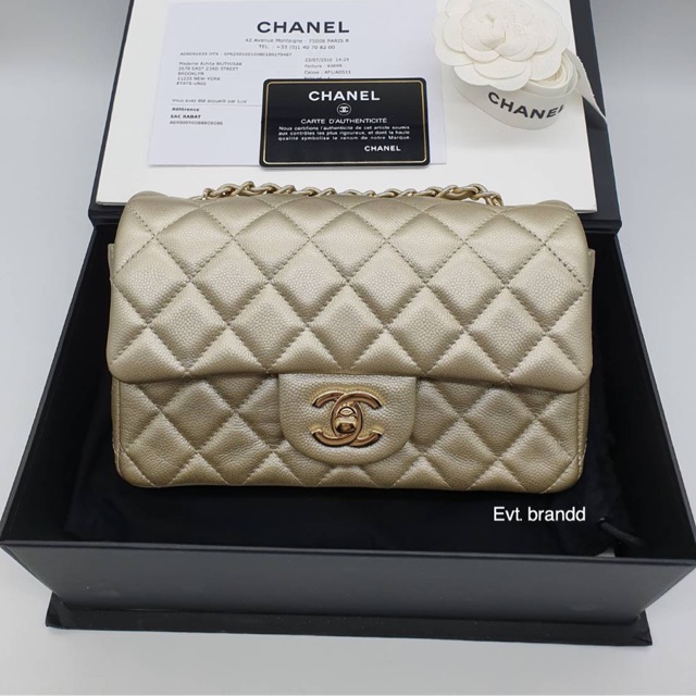 Used like very new Chanel mini 8"caviar Hl23 Fullbox สีสวย