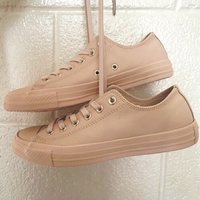 converse holiday nude collection