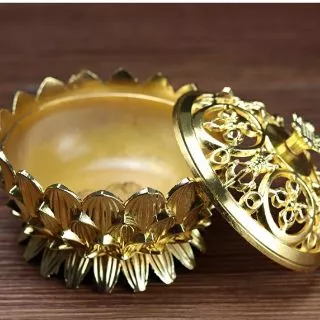 โถใส่กำยาน งานฉลุฝา สวยงาม พร้อมส่งค่ะ