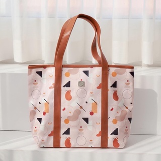 [ลดทันที 90.- ใช้โค้ด SEPALBA] PERF Zip tote bag กระเป๋าสะพายมีซิป (ลาย Egg shell)