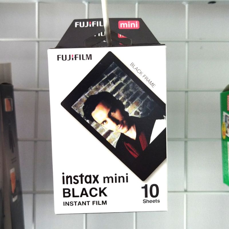 Fujifilm Instax Mini Paper 10 Sheet Black - ไส้กระดาษโพลารอยด์