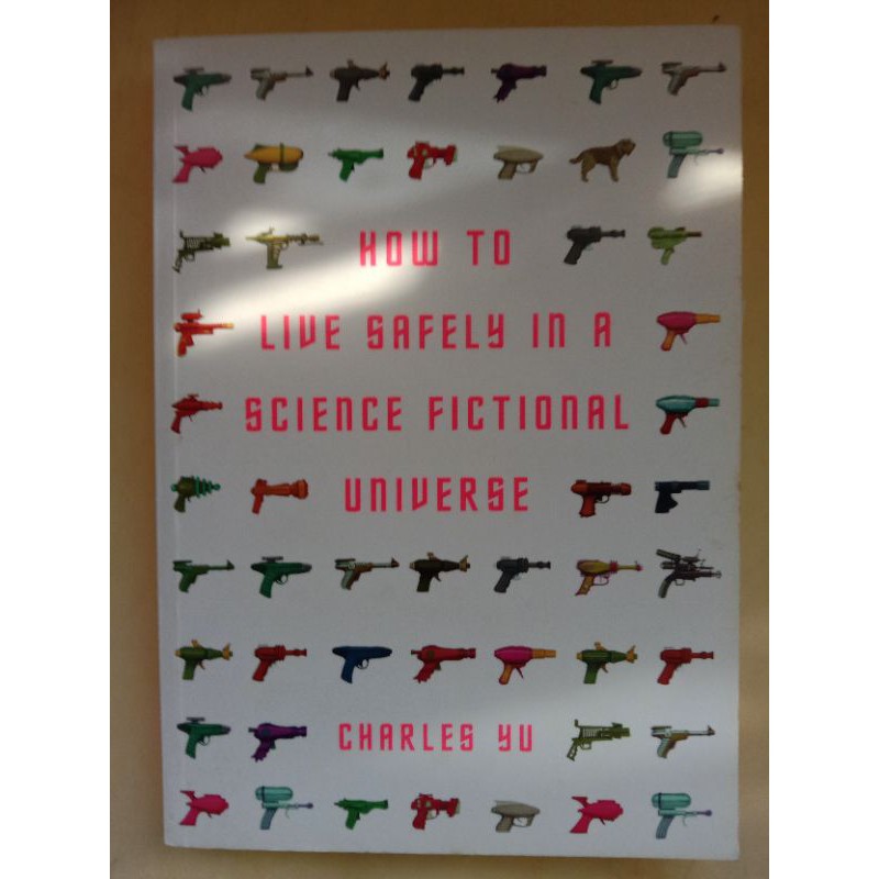 How to live safely in  Science Fictional universe หนังสือต่างประเทศ​มือสอง​ นิยายภาษาอังกฤษ