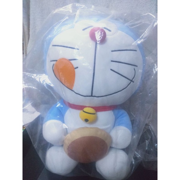 (พร้อมส่ง) ตุ๊กตาผ้าห่มโดเรม่อน 7-11 (แบบนั่ง)