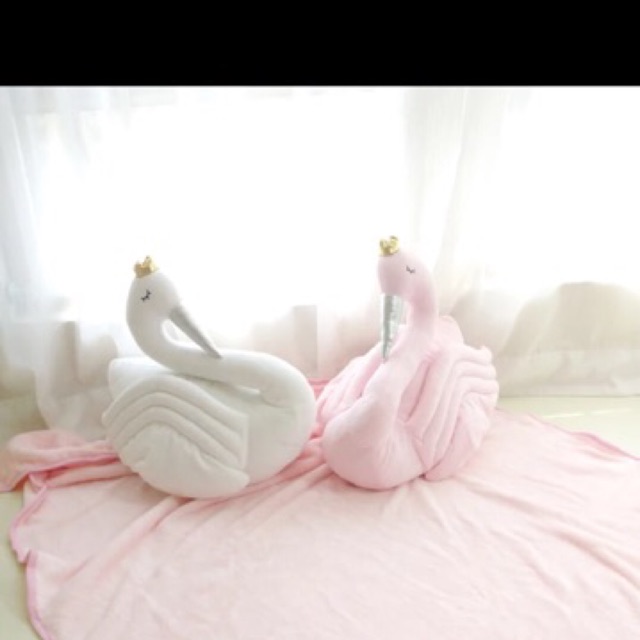 princess หมอนผ้าห่ม หงส์ ตัวใหญ่ น้ำหนัก 800g ตุ๊กตาหมอน+ผ้าห่มนาโนขนนุ่ม ขนาด 100x150cm
