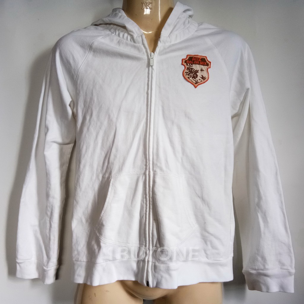 เสื้อฮู้ด แจ็คเก็ตฮู้ด วัยรุ่น เด็กโต AIIZ S ยาว23นิ้ว รอบอก34นิ้ว แขน27นิ้ว มือสอง กันหนาว สภาพดี H