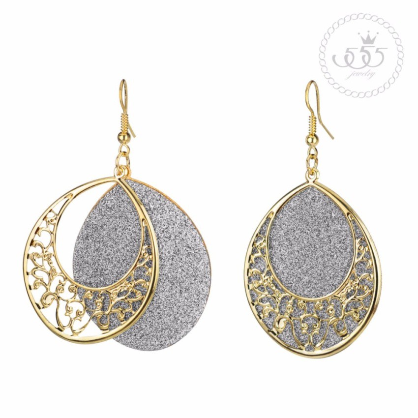 555jewelry ต่างหูระย้าแฟชั่น ทรงหยดน้ำ ผิวทราย ตกแต่งด้วยลายฉลุสวย รุ่น MNC-BER096 - ต่างหูสวยๆ ต่าง