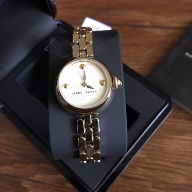 นาฬิกา Marc Jacob mbm  28mm สีทอง