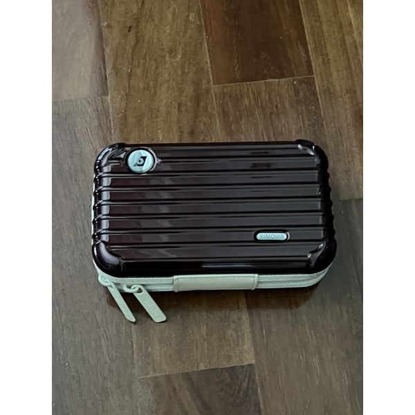 Amenity Kit  Rimowa, Samsonite,Porshce Design, Jim Thompson, Lacoste, Furla, Borghese Etc