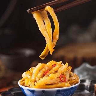 ผักดอง เผ็ดน้อย (乌江涪陵榨菜:清爽.微辣.酱香) ขนาด70-80g เพียงฉีกซองก็พร้อมทาน อร่อยกลมกล่อมทานแล้วจะติดใจ