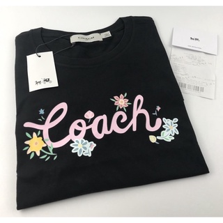 Coachi เสื้อยืดลําลอง แขนสั้น คอกลม พิมพ์ลายโลโก้ ขนาดใหญ่ เข้ากับทุกการแต่งกาย แฟชั่นสําหรับผู้ชาย และผู้หญิง S-5X