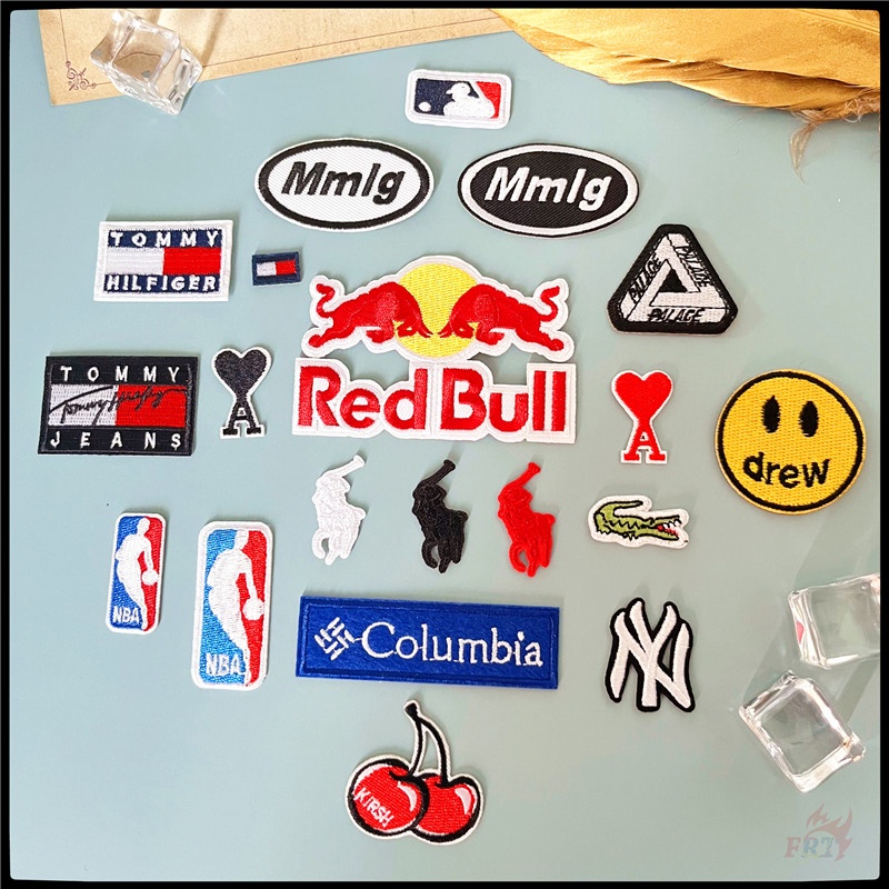 แผ่นรีดติดเสื้อแฟชั่น แบรนด์เนม แผ่นแพทช์รีดติดเสื้อ DIY 1 ชิ้น (20 แบบ)