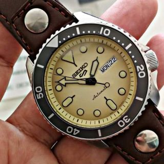 นาฬิกา​SEIKO​ SRPD67K1 YELLOW DIAL
