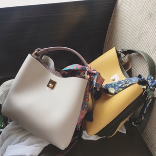 ^พร้อมส่ง #8300 กระเป๋าสะพายเเฟชั่นสวยหรู🥰