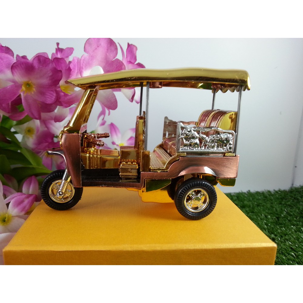 golden Tuk Tuk