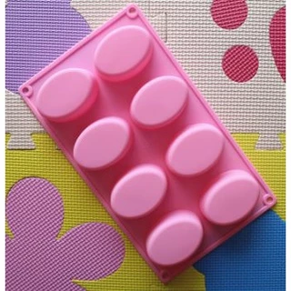 แม่พิมพ์สบู่ ซิลิโคน แม่พิมพ์สบู่ 8 ช่อง 100 กรัม ทรงรี ขนาด 1ช่อง : 7.5 x 5.3 x 3.1cm ใช้ทำบล็อก ขนม บล็อก ทนความร้อน