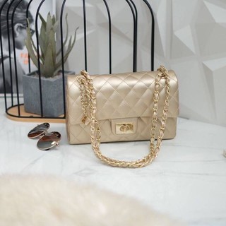 กระเป๋า จากแบรนด์ KEEP รุ่น KEEP shoulder Quited chain handbag