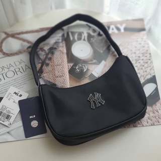 กระเป๋าสะพายไหล่  MLB JACQUARD MONOGRAM UNISEX HOBO BAG ทรงสุดชิค สะพายไหล่ได้หลายแนว