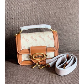 กระเป๋าหิ้วหรือสะพายไหล่ได้ COACH HERO SHOULDER WITH HORSE AND CARRIAGE PRINT