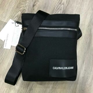 🐇"CALVIN KLEIN" JEANS CROSSBODY BAG🐧 กระเป๋าสะพาย วัสดุ Canvas+Polyester100%