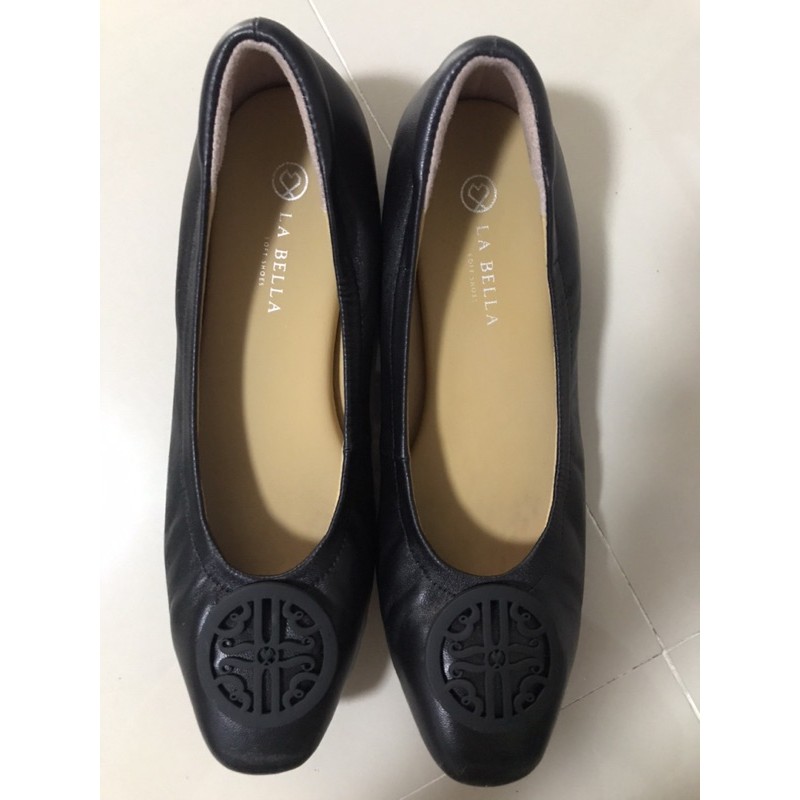 รองเท้า La Bella รุ่น LB AMORE สีดำ size 41 ส่งฟรี EMS