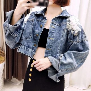 Jacket Jeans สุดเก๋ที่แต่งด้วยดอกไม้3Dติดเพชร