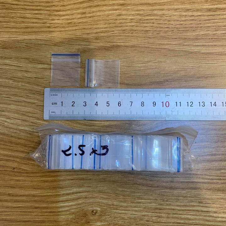 ถุงซิปจิ๋ว 100 ใบ ขนาด 2.5ซม x หนา 3ซม ถุงซิปใบเล็ก ถุงซิปมีขอบ ถุงซิป