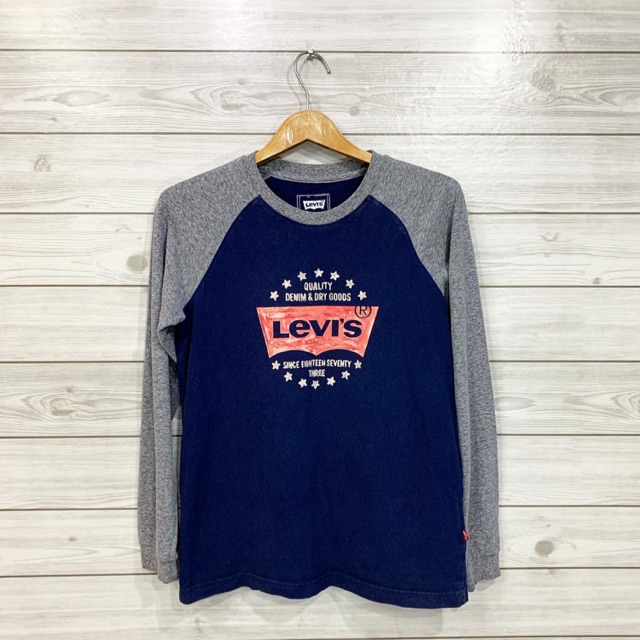 Levi’s แท้ เสื้อยืดคอกลมแขนยาว