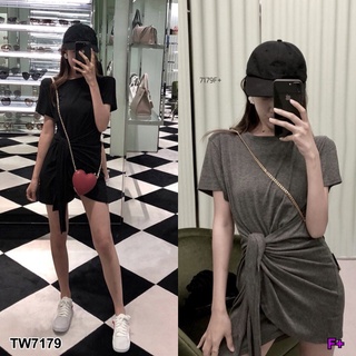 👗Pfashion [ส่งไว!!🚛] P7179  เดรสแต่งป้ายหน้ามัดสายผูก  Tie front label dress